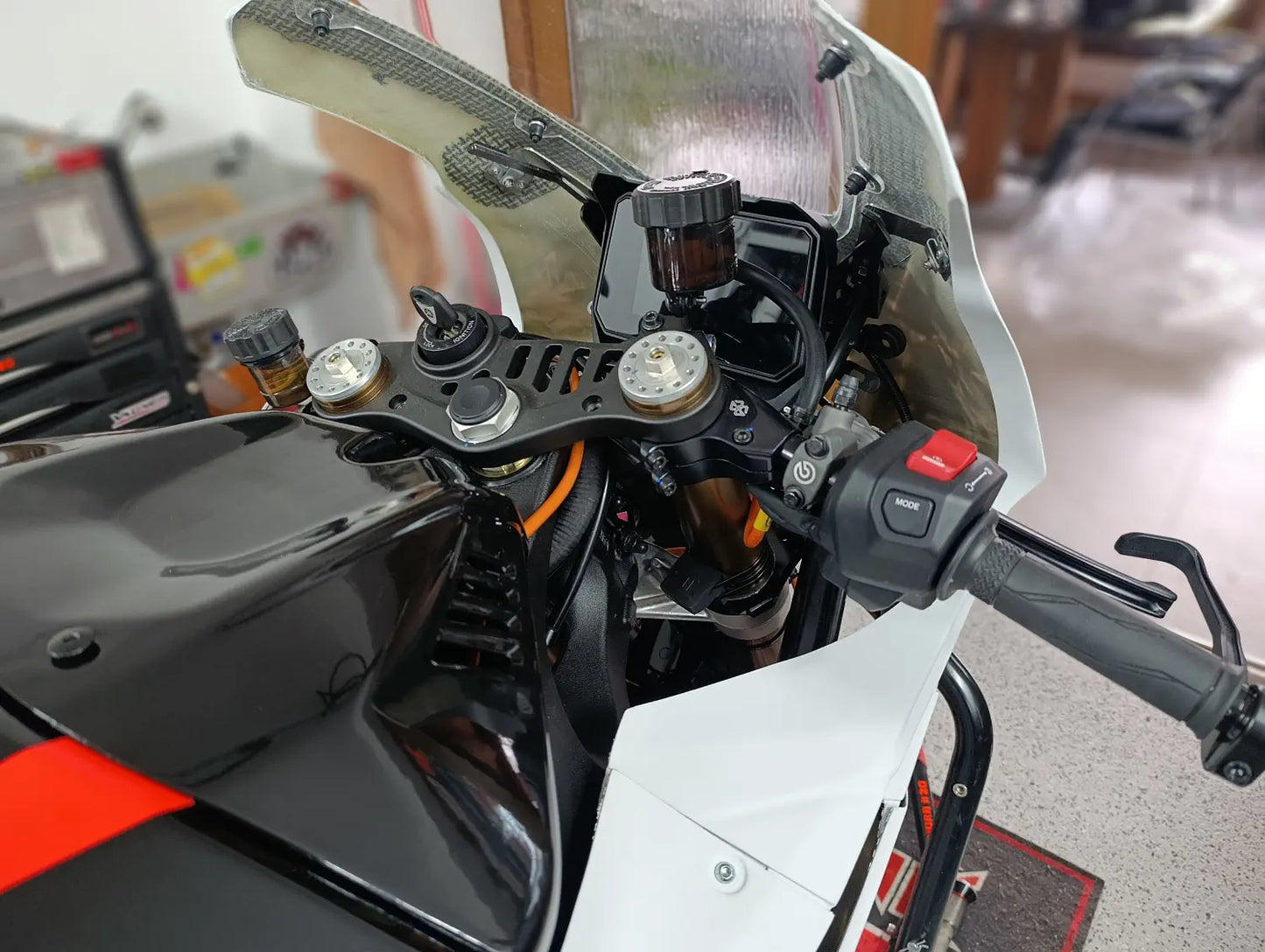 YAMAHA R9 2025 Complete set of Race fairings with Tank cover