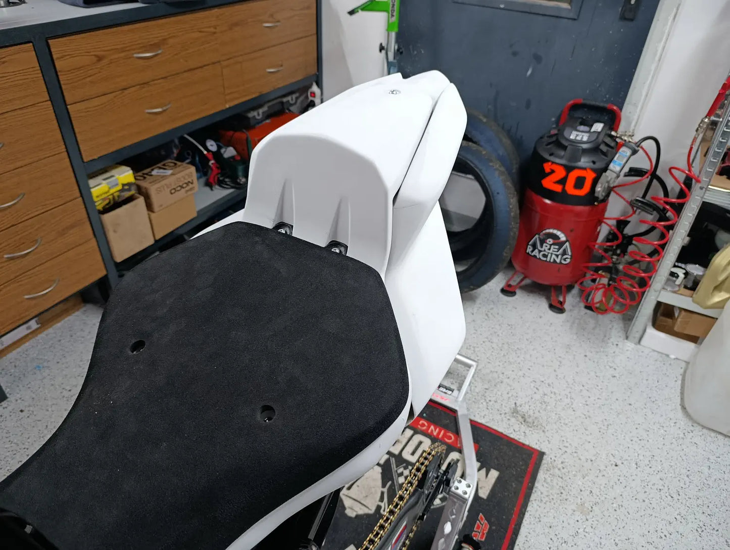 YAMAHA R9 2025 Complete set of Race fairings with Tank cover