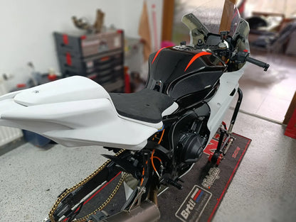 YAMAHA R9 2025 Complete set of Race fairings with Tank cover